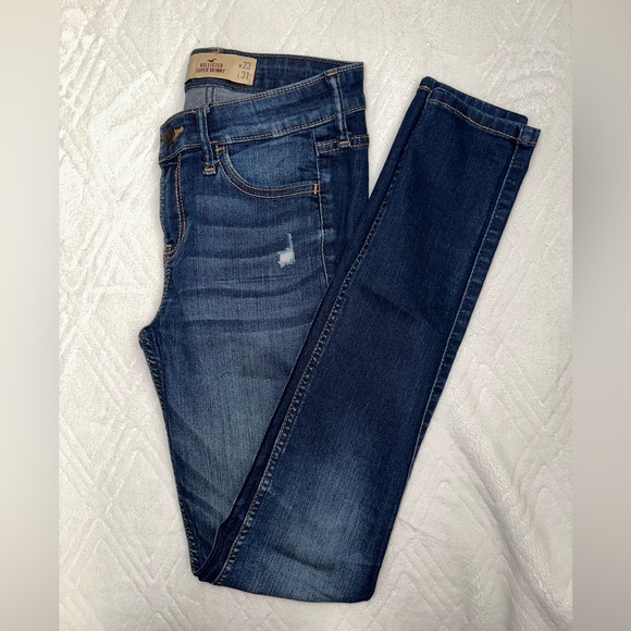 Hollister skinny jeans, low rise - Picture 3 of 3